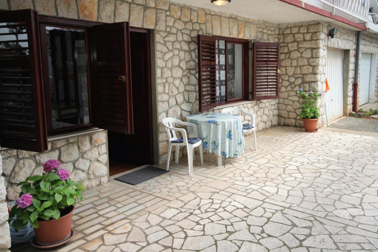 Apartments With A Parking Space Novi Vinodolski - 2423 Экстерьер фото