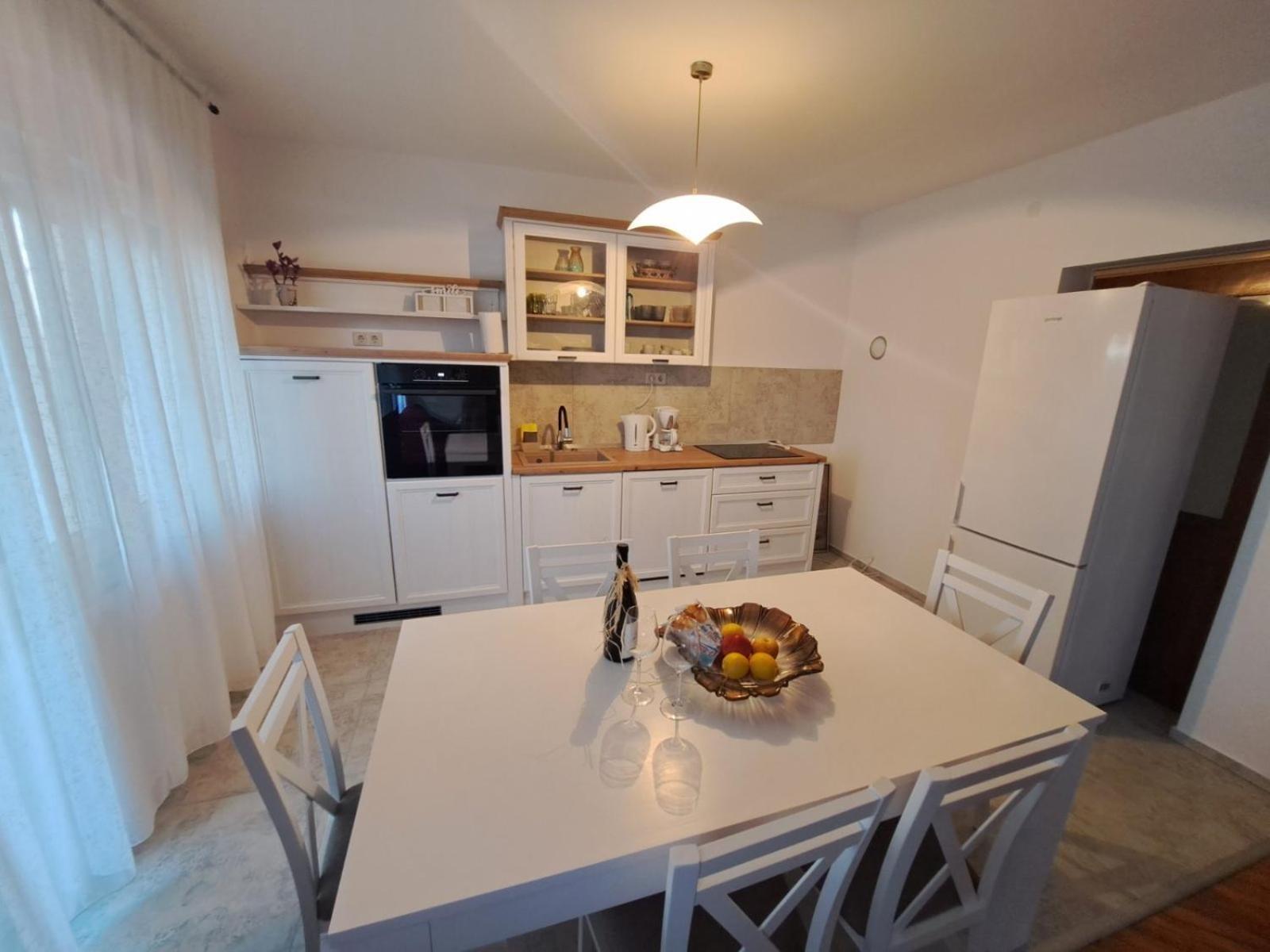 Apartments With A Parking Space Novi Vinodolski - 2423 Номер фото